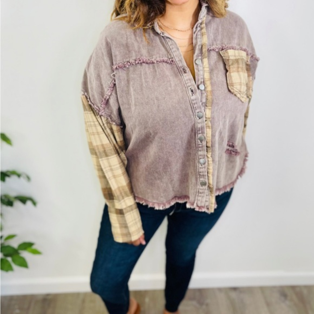 Pol Chocolate Shacket‎ Group sizing Women’s small/medium distressed